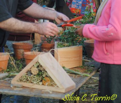 Mimosalia 2015 ---- Fabrication d’un hôtel à insecte -foto di Silvia C. Turrin©